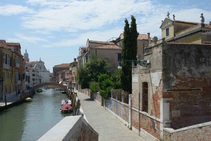 Dorsoduro Fondamenta Briati Rio dei Carmini in Venice