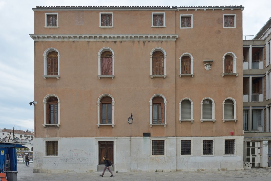 Palazzo Adoldo lato ovest Venezia