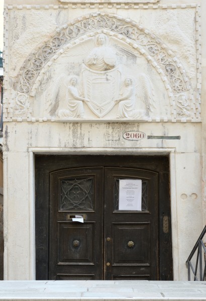 Palazzo Agnusdio Rio della Pergola Venezia portale gotico