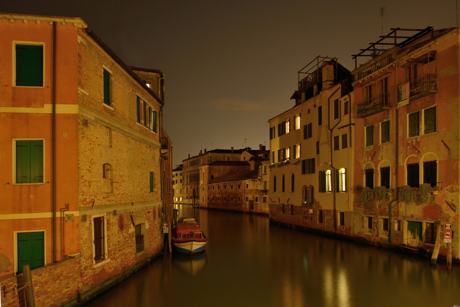 Rio di Noale Cannaregio Venezia notte