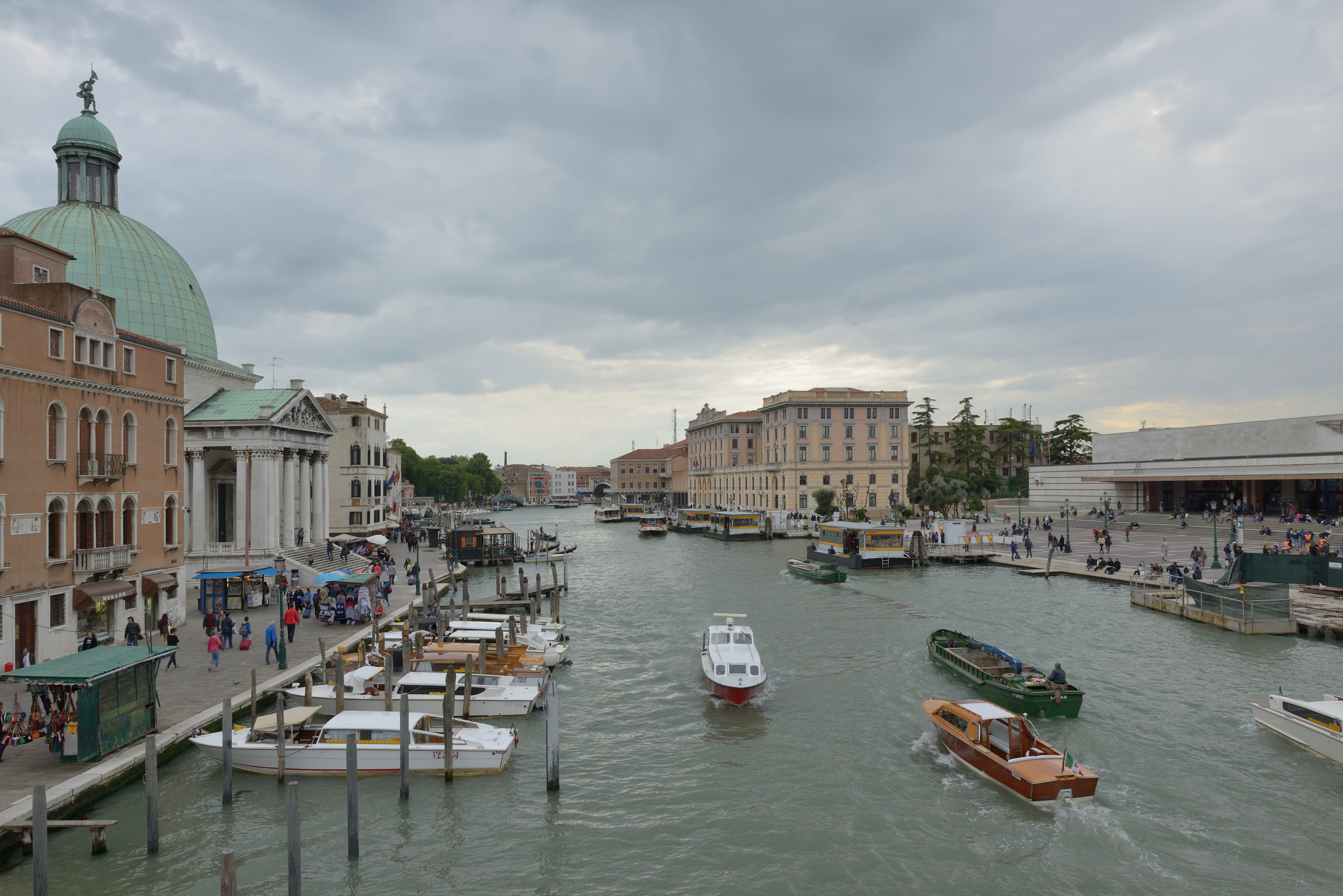 Canal Grande Santa Lucia ponte degli Scalzi Venezia