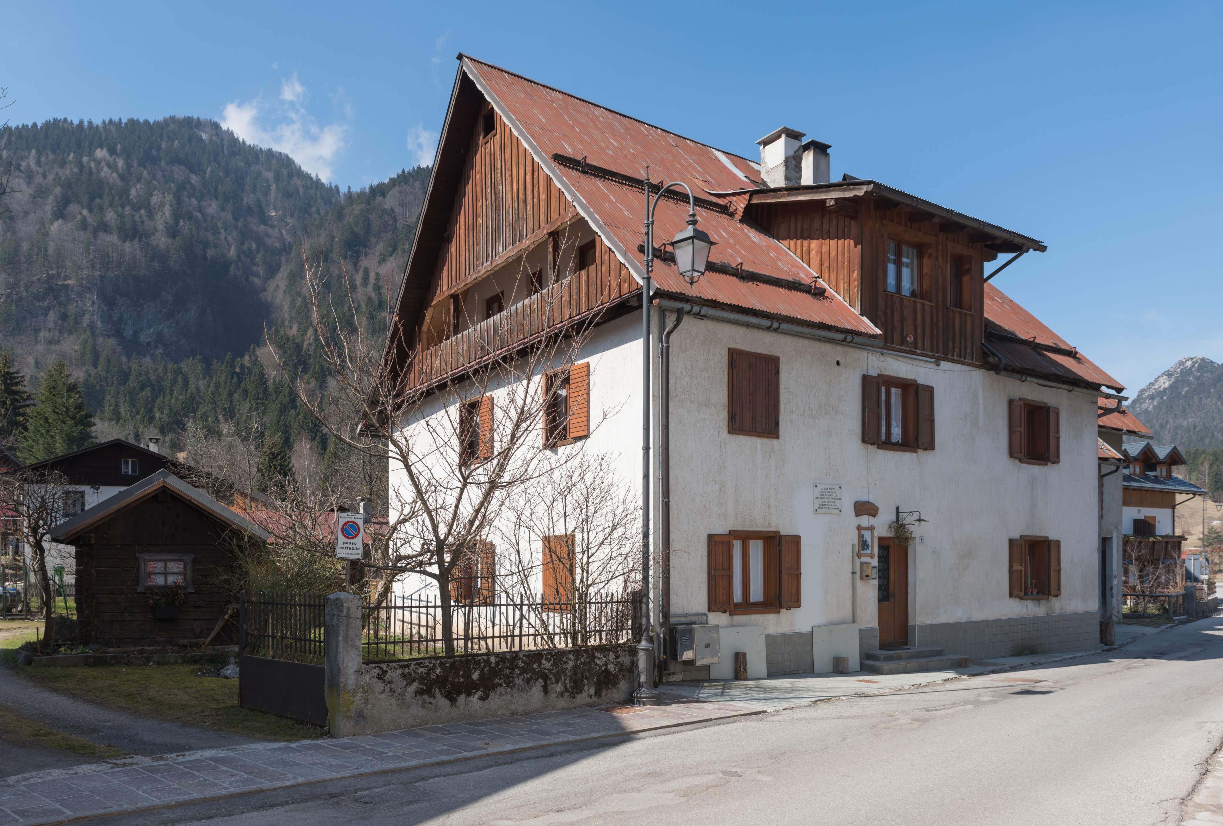 Malborghetto Valbruna Sommeraufenthaltshaus des Julius Kugy 30032015 1289