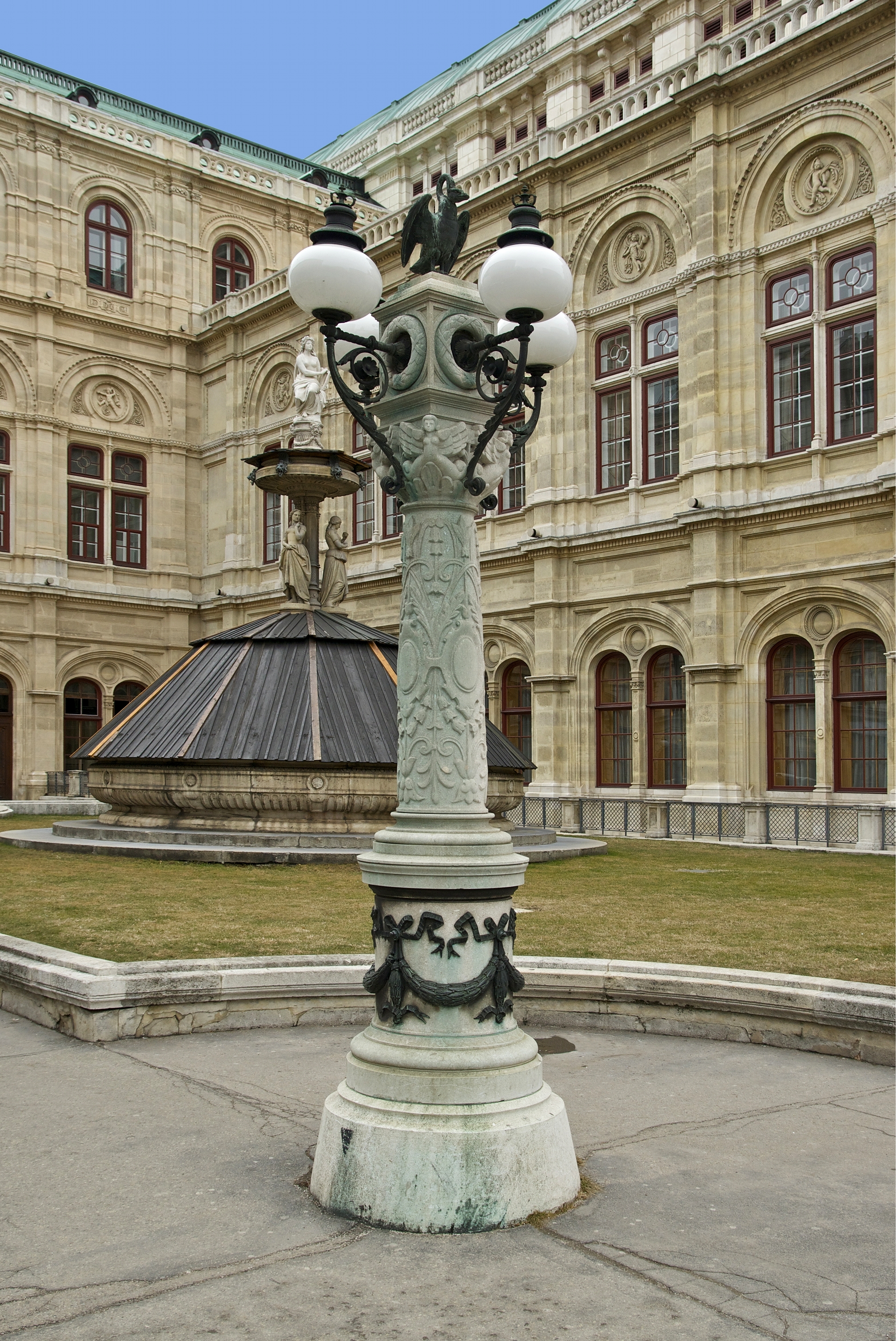 Lampadaire Staatsoper Vienne