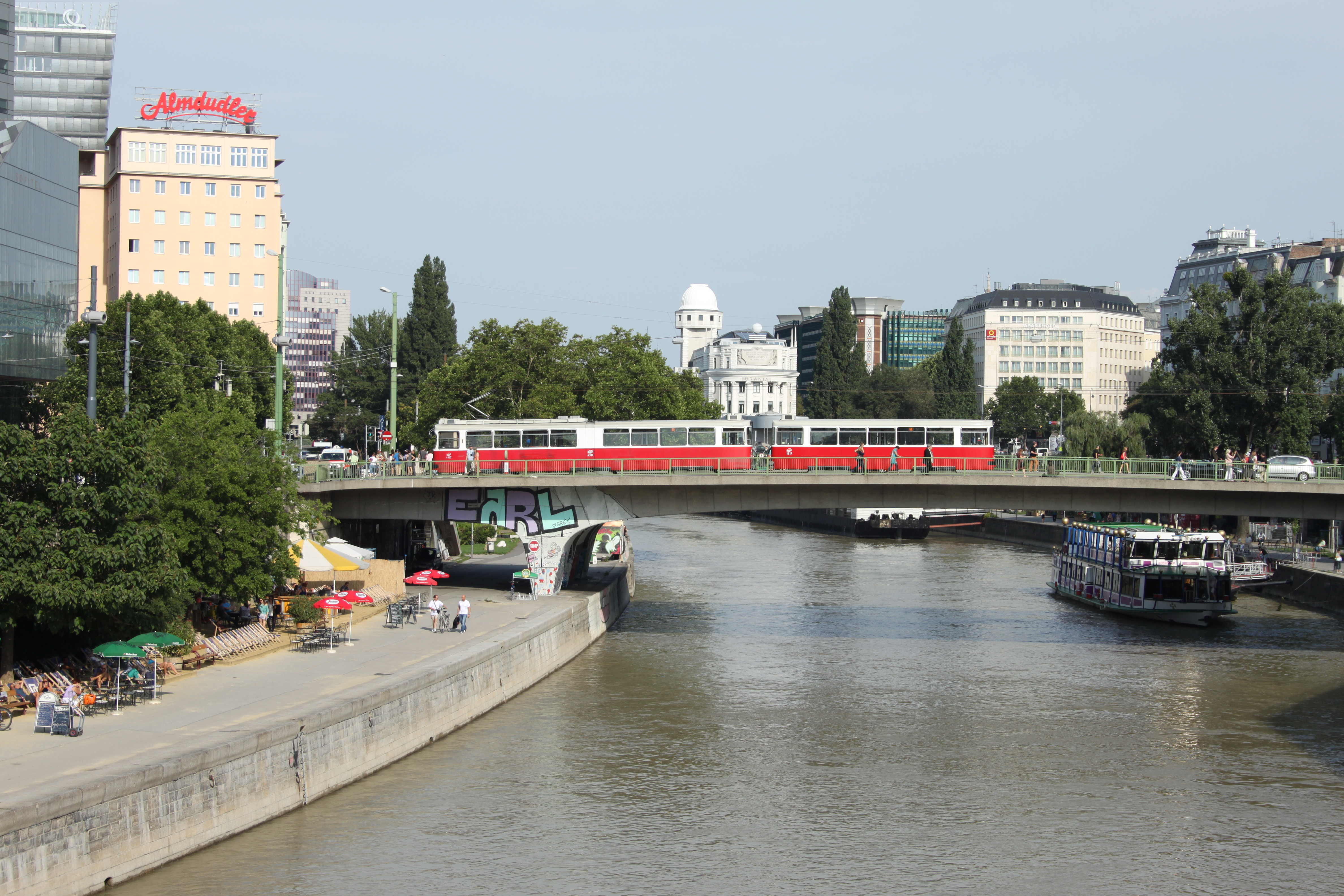 Linie 68 Schwedenbruecke von Marienbruecke