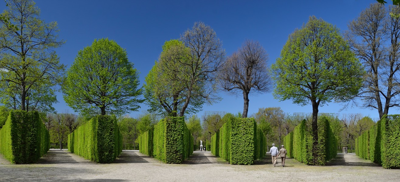 42 Apollo in bosquet Fächer, gardens of Schönbrunn 03