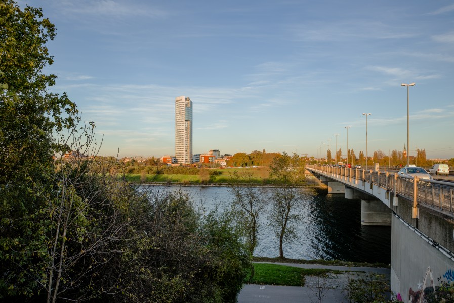 Florido-Tower-Floridsdorfer Brücke Serie 2 5043-5047
