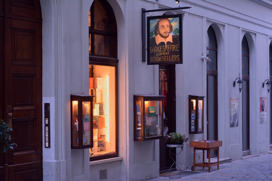 Shakespeare-Booksellers-DSC 5391w