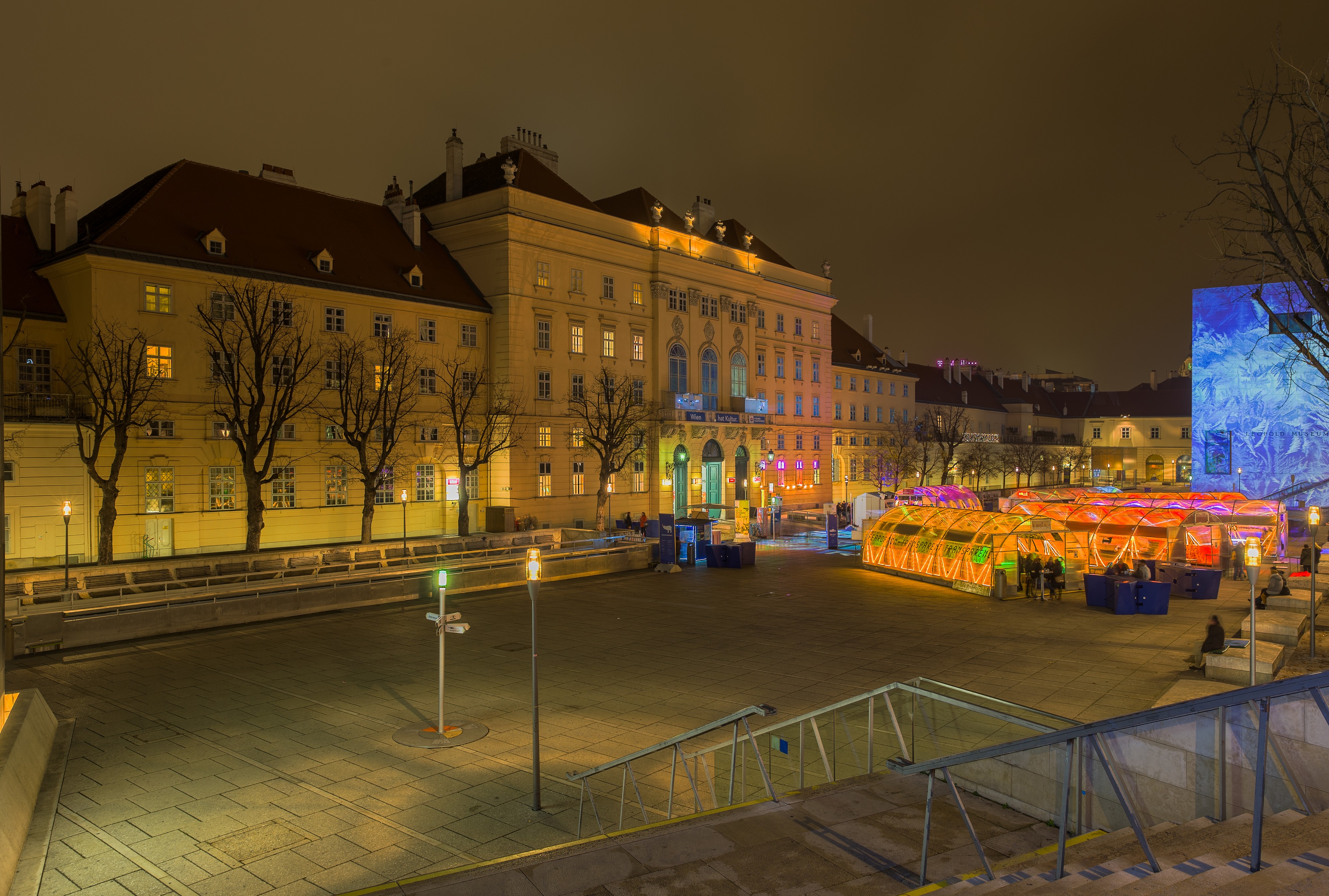 Museumsquartier Wien, Vorweihnachtsstimmung 2014 HDR - 5509