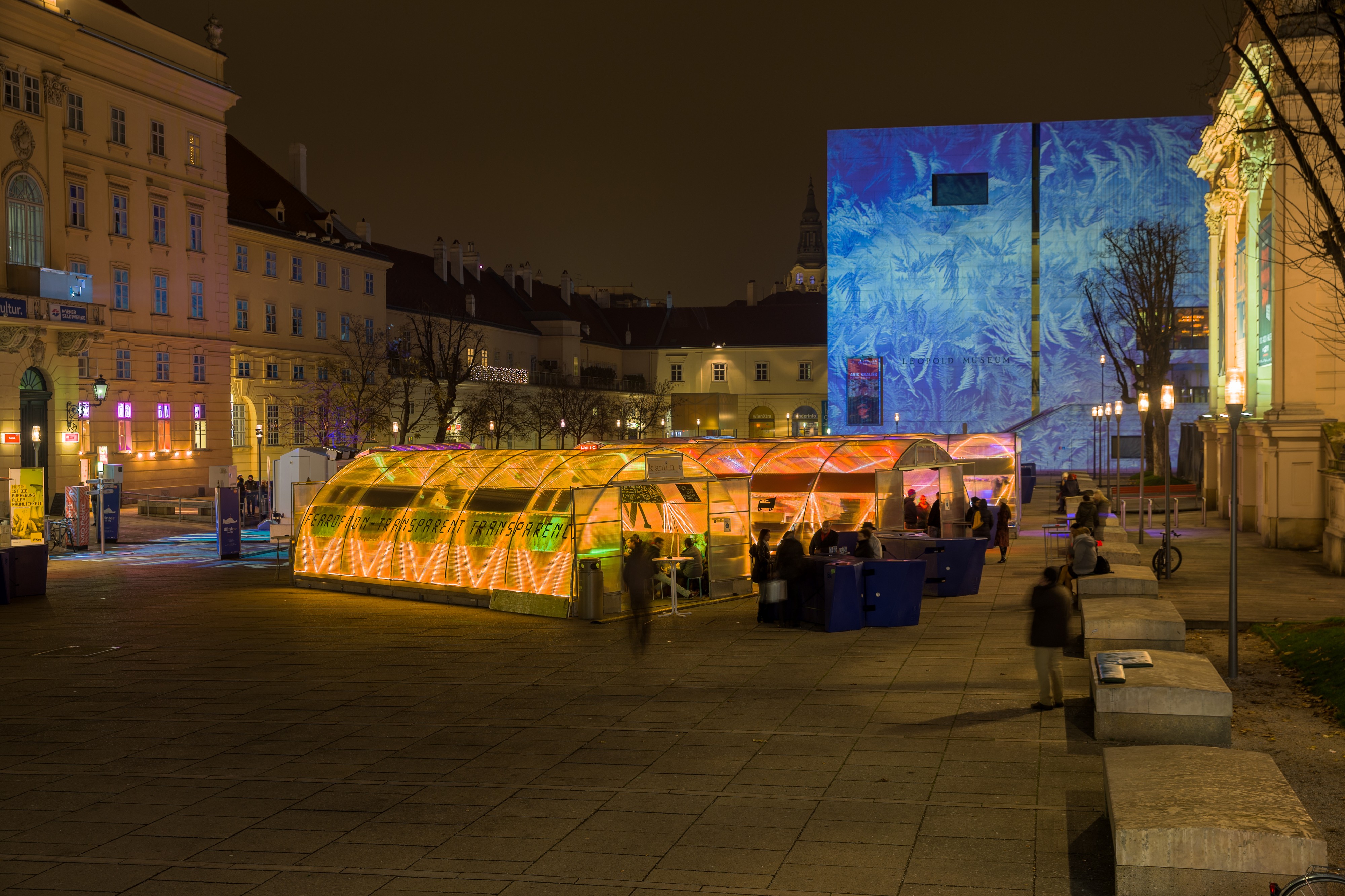 Museumsquartier Wien, Vorweihnachtsstimmung 2014 HDR - 5540