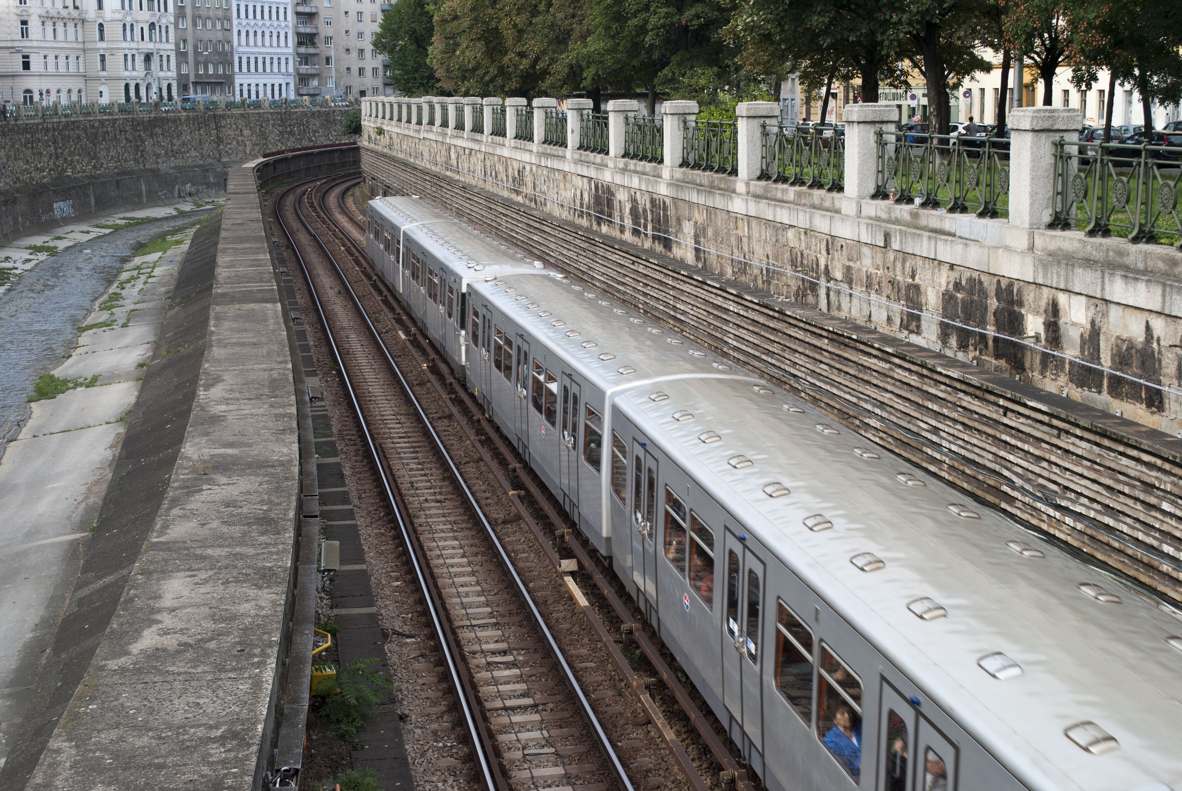 U4 wien ubahn pilgramgasse 4