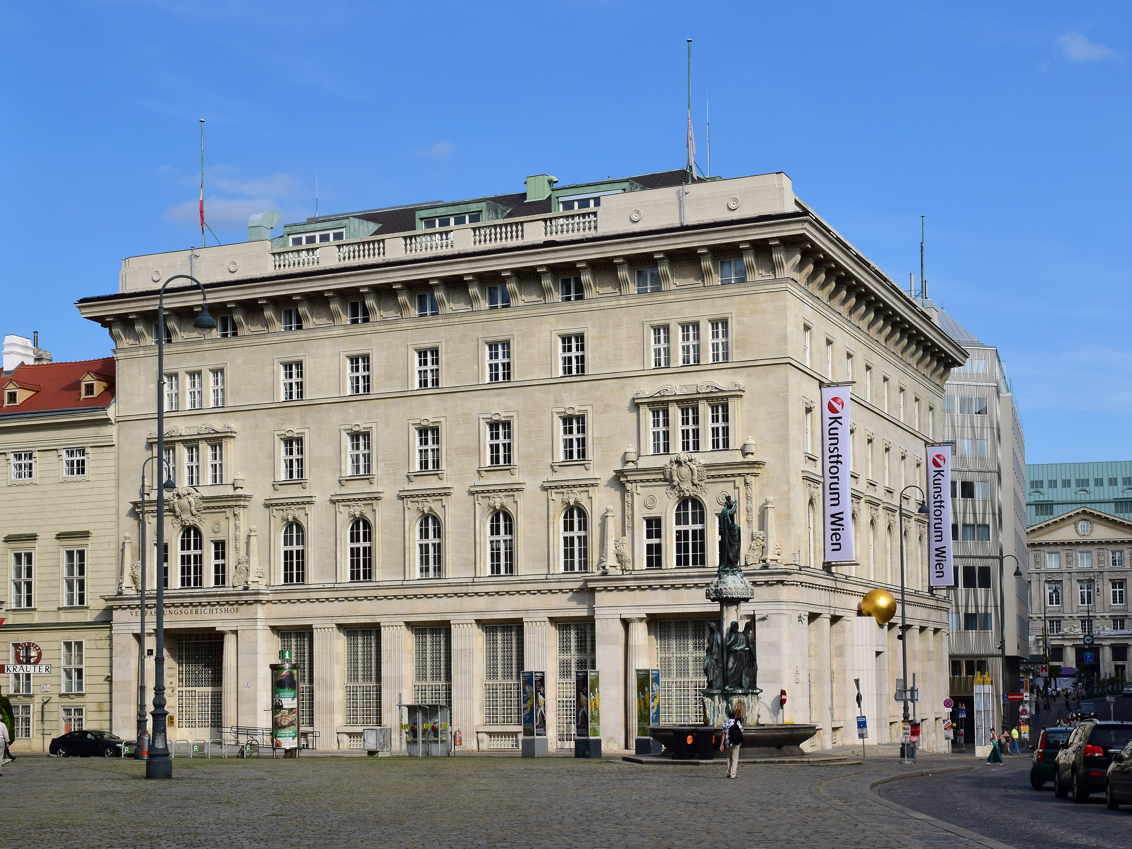 Wien-Innere Stadt - Verfassungsgerichtshof und Kunstforum