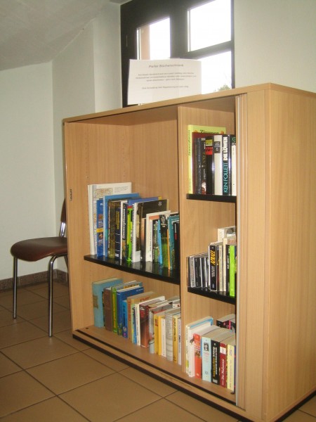 Buecherschrank2