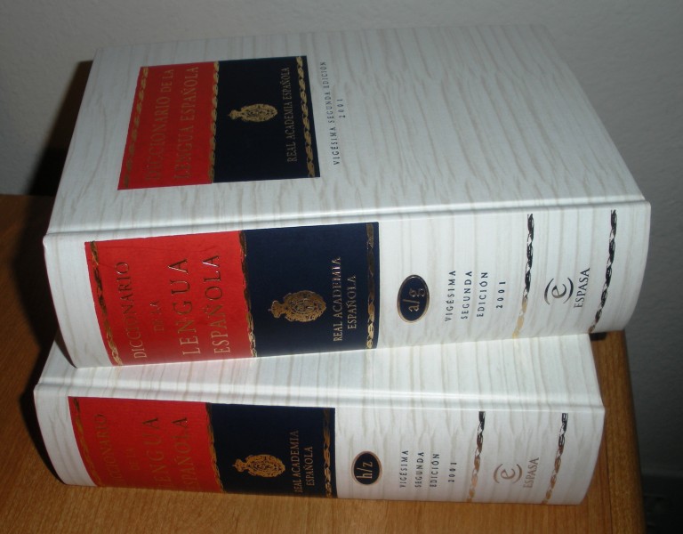 Diccionario de la Lengua Española, on side