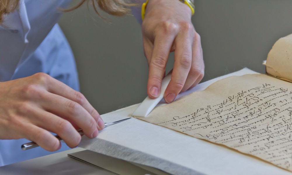 RDZ des Historischen Archivs der Stadt Köln - Gefriertrocknungsanlage und Archivgut-2291