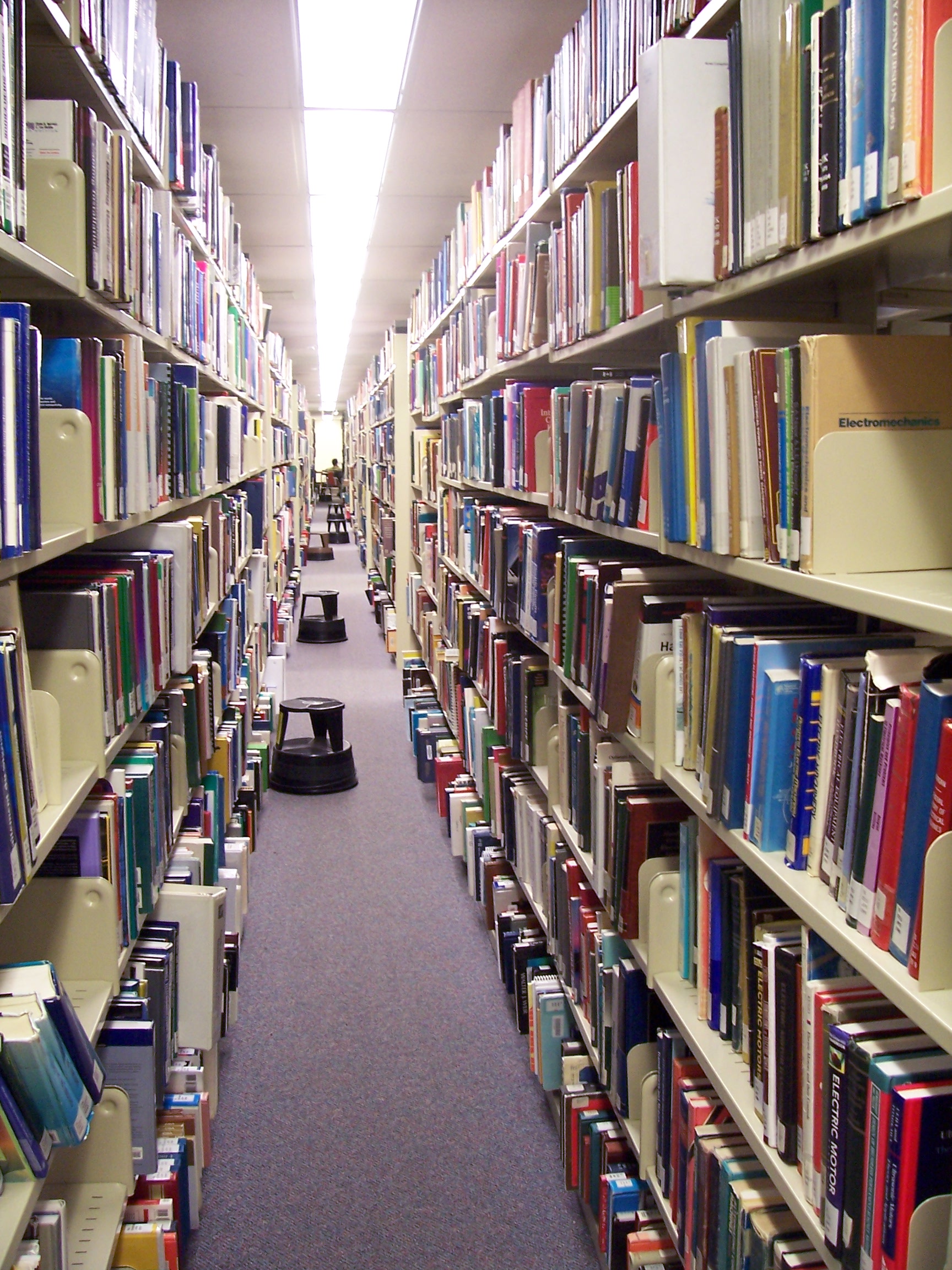 UofO-MainLibrary(inside2)