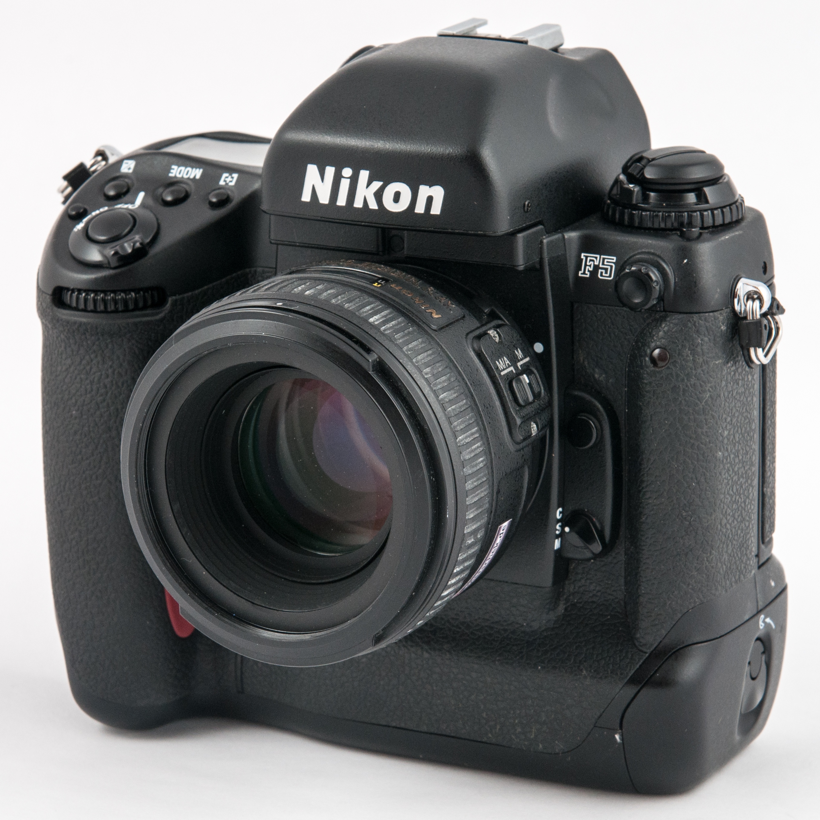 16-04-09 Nikon F5 RalfR WAT 6948