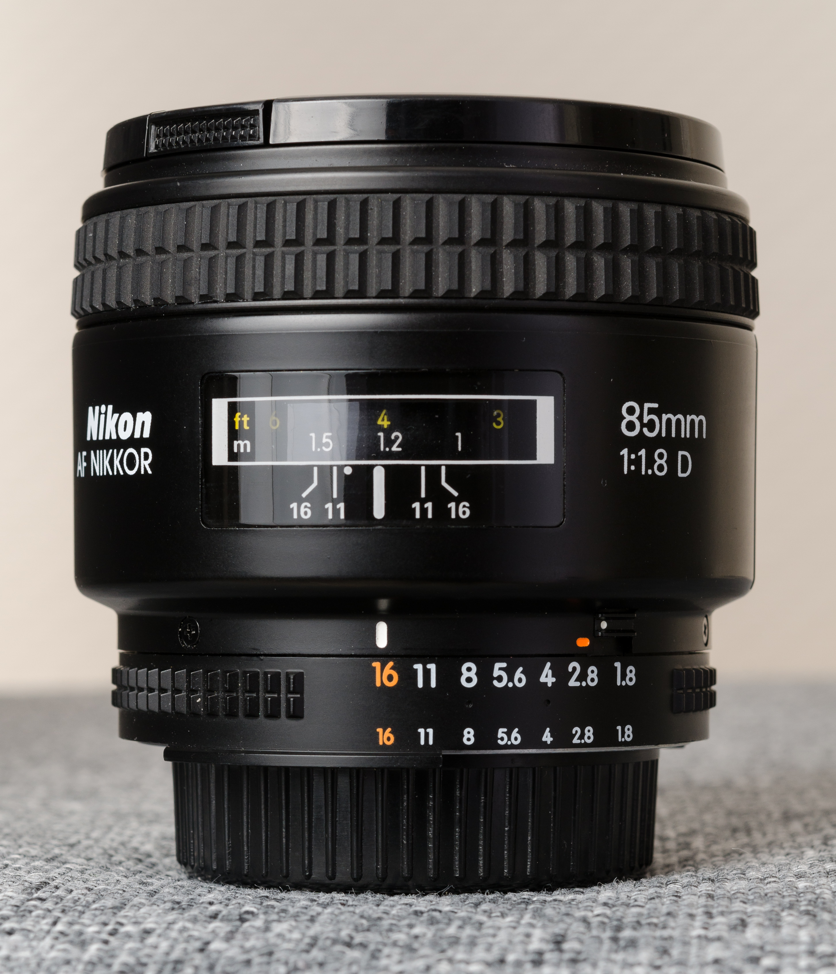 85mm-1.8-AF-D