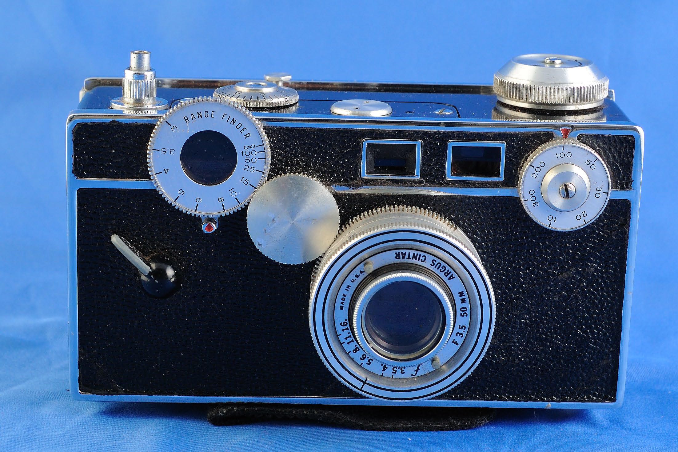 Argus C3 35mm rangefinder camera (3289037325)
