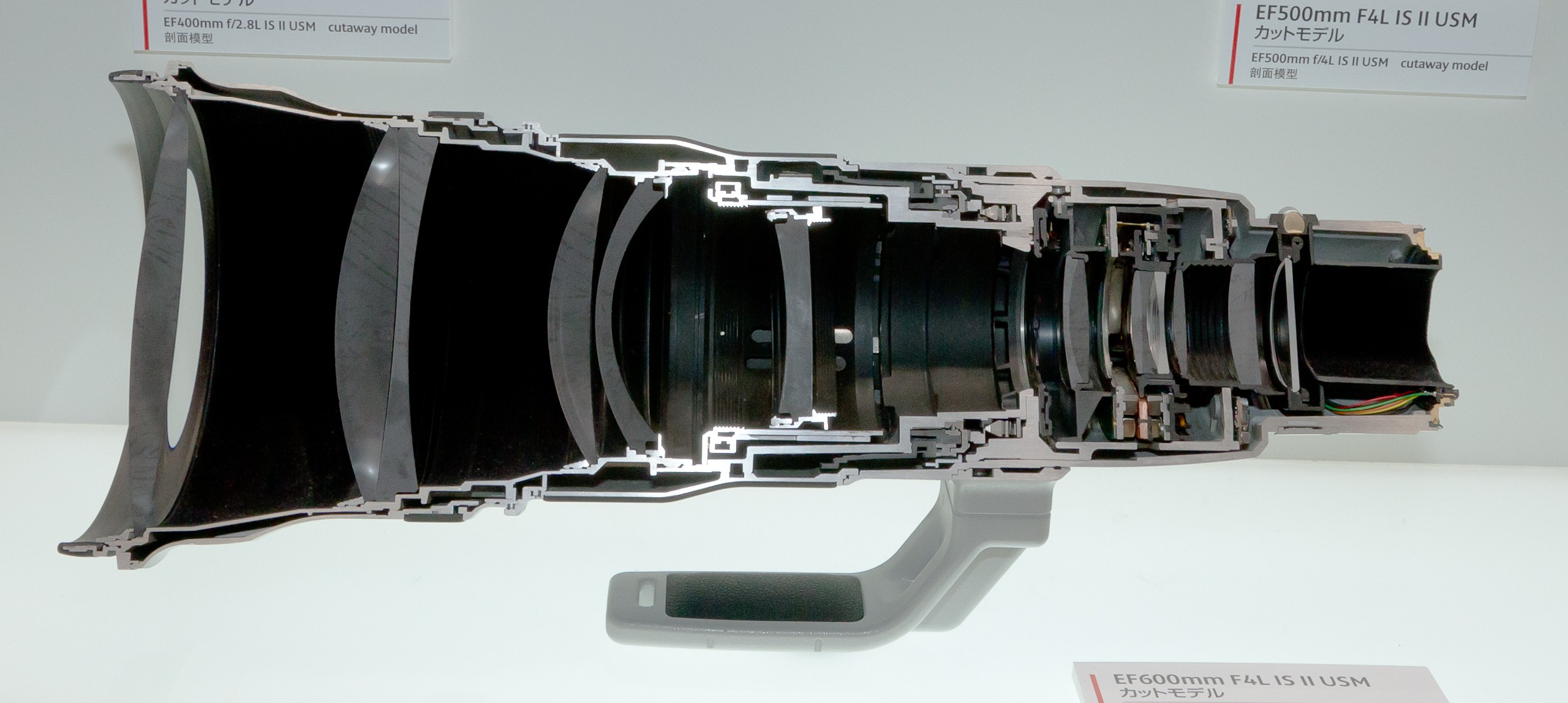 Canon EF600mmm F4L IS II USM cutaway 2012 CP+