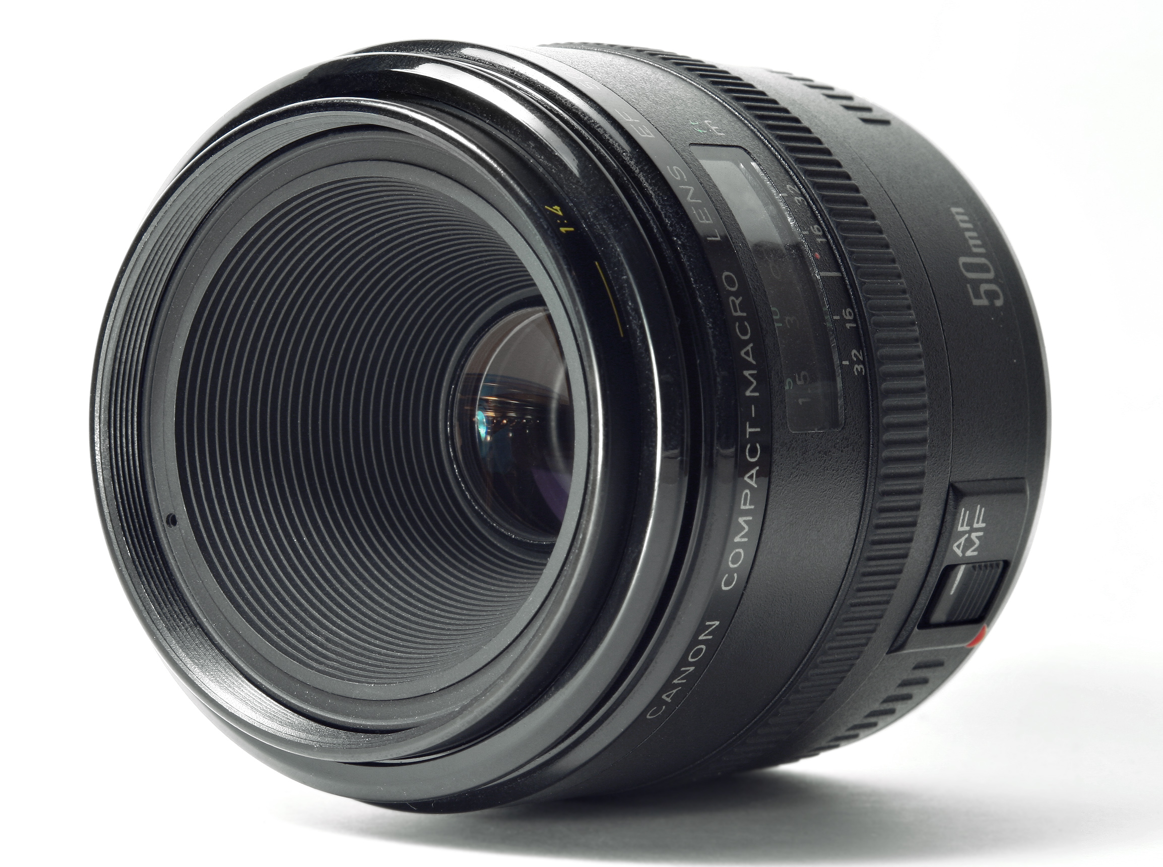 Canon EF 50mm Compact Macro