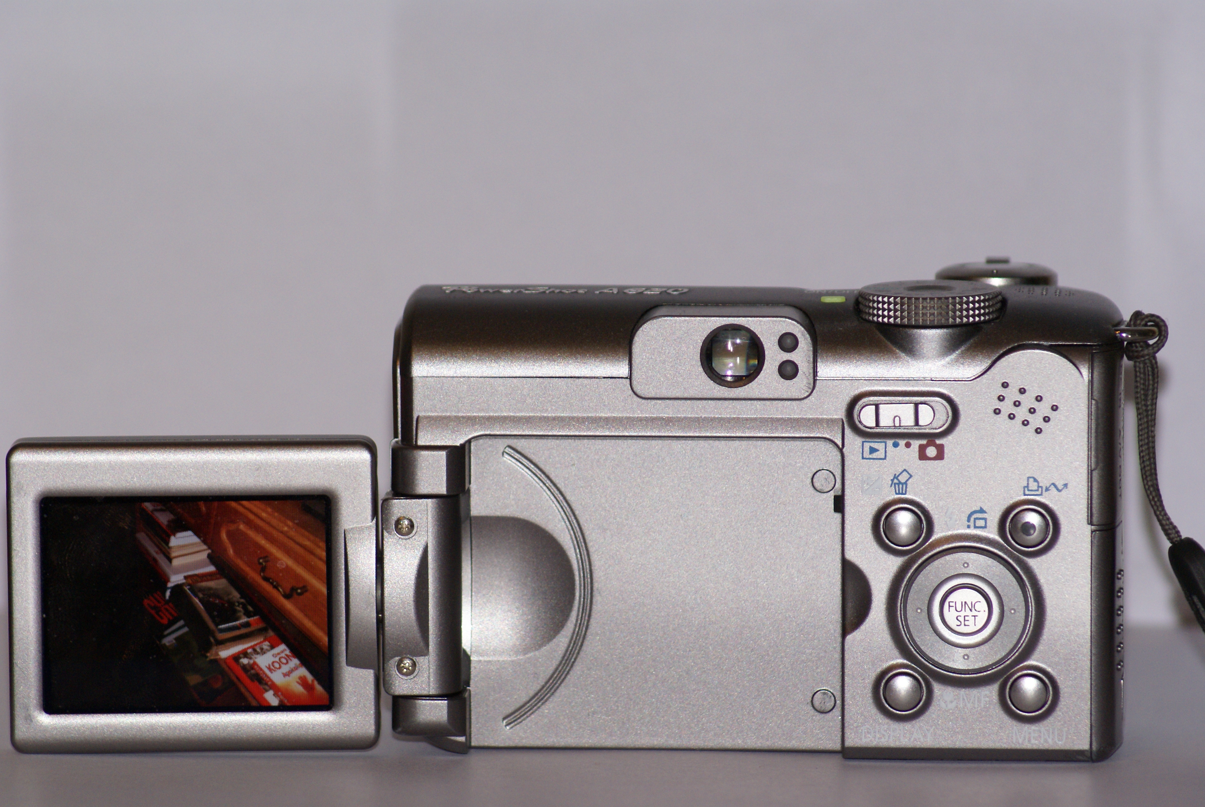 Canon PowerShot A620 (01327)