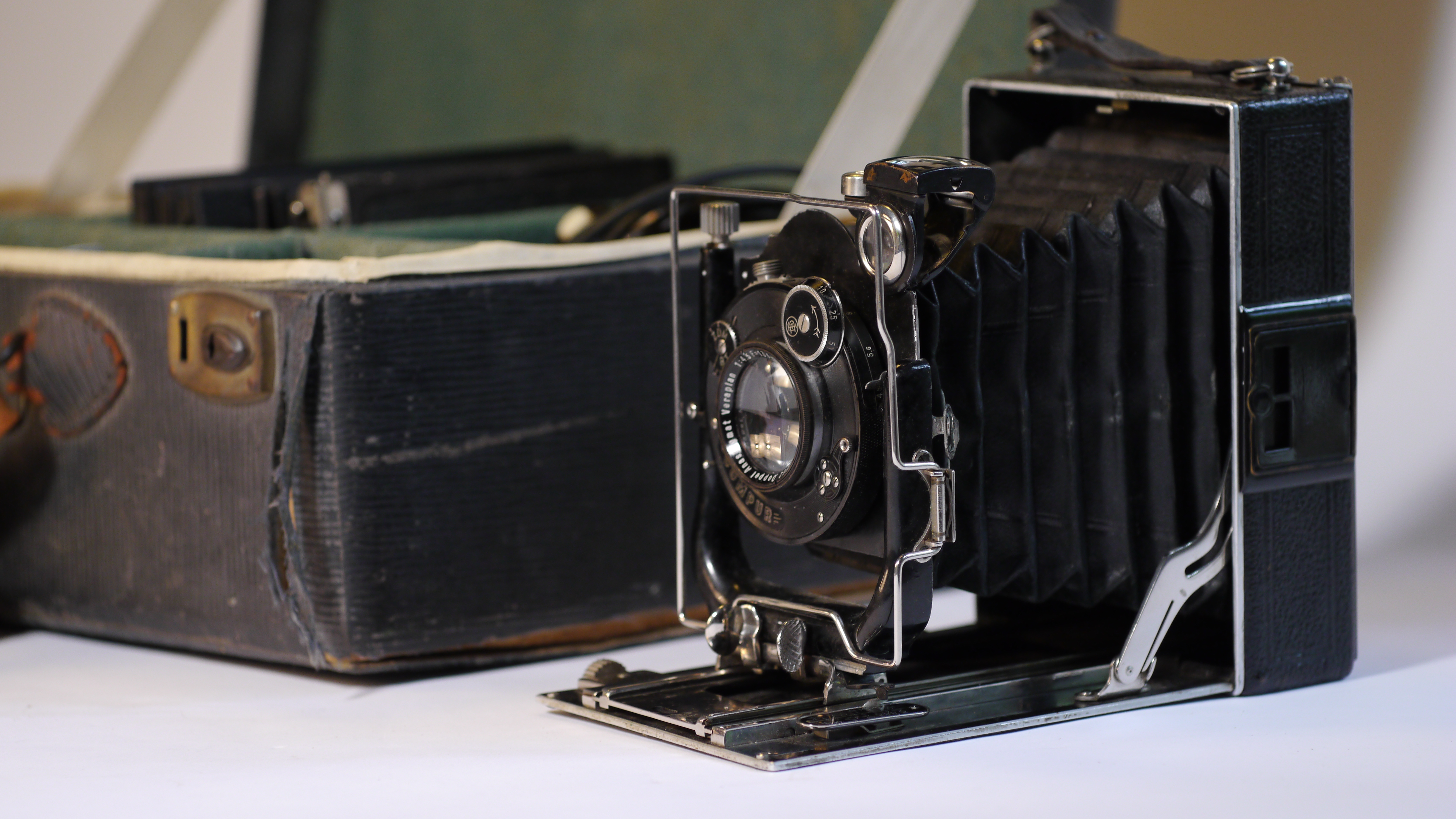 Classic cameras P1010942-IH (9153337346)