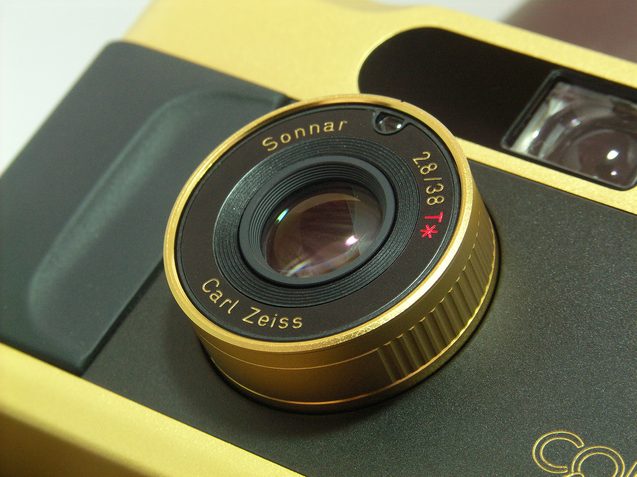 Contax T2 -2 (3576941337)