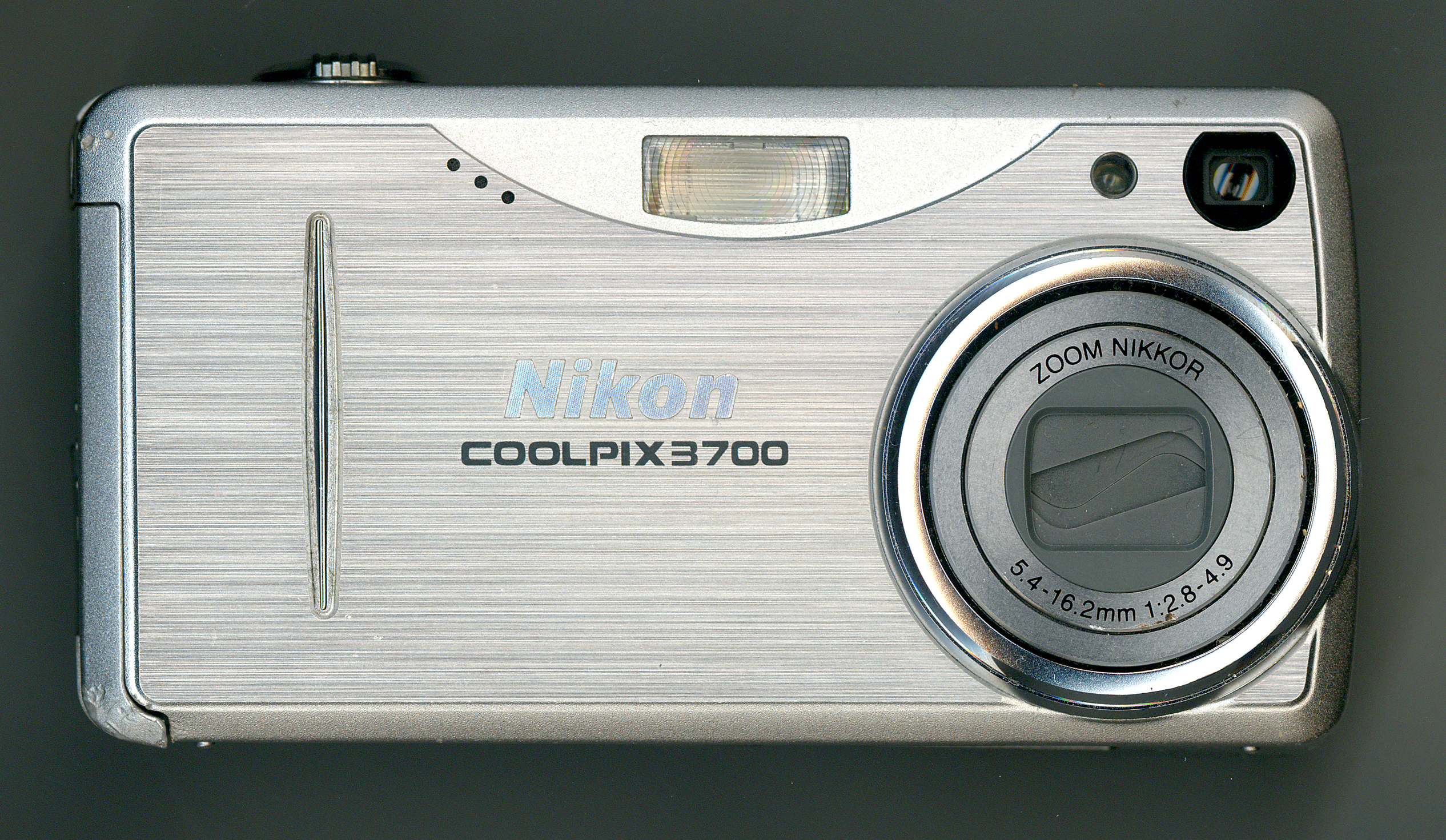 Coolpix-3700-1