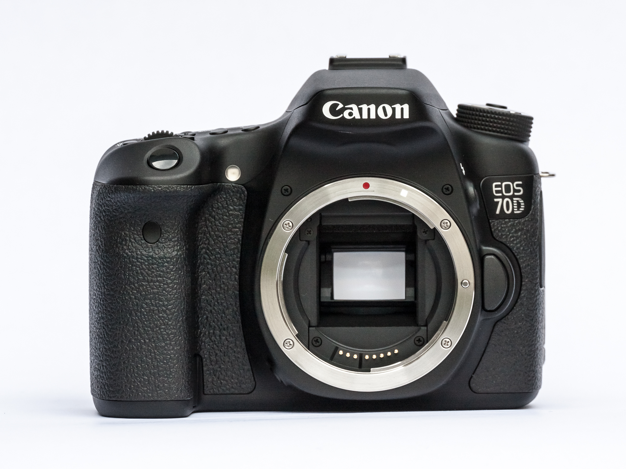 EOS70D front