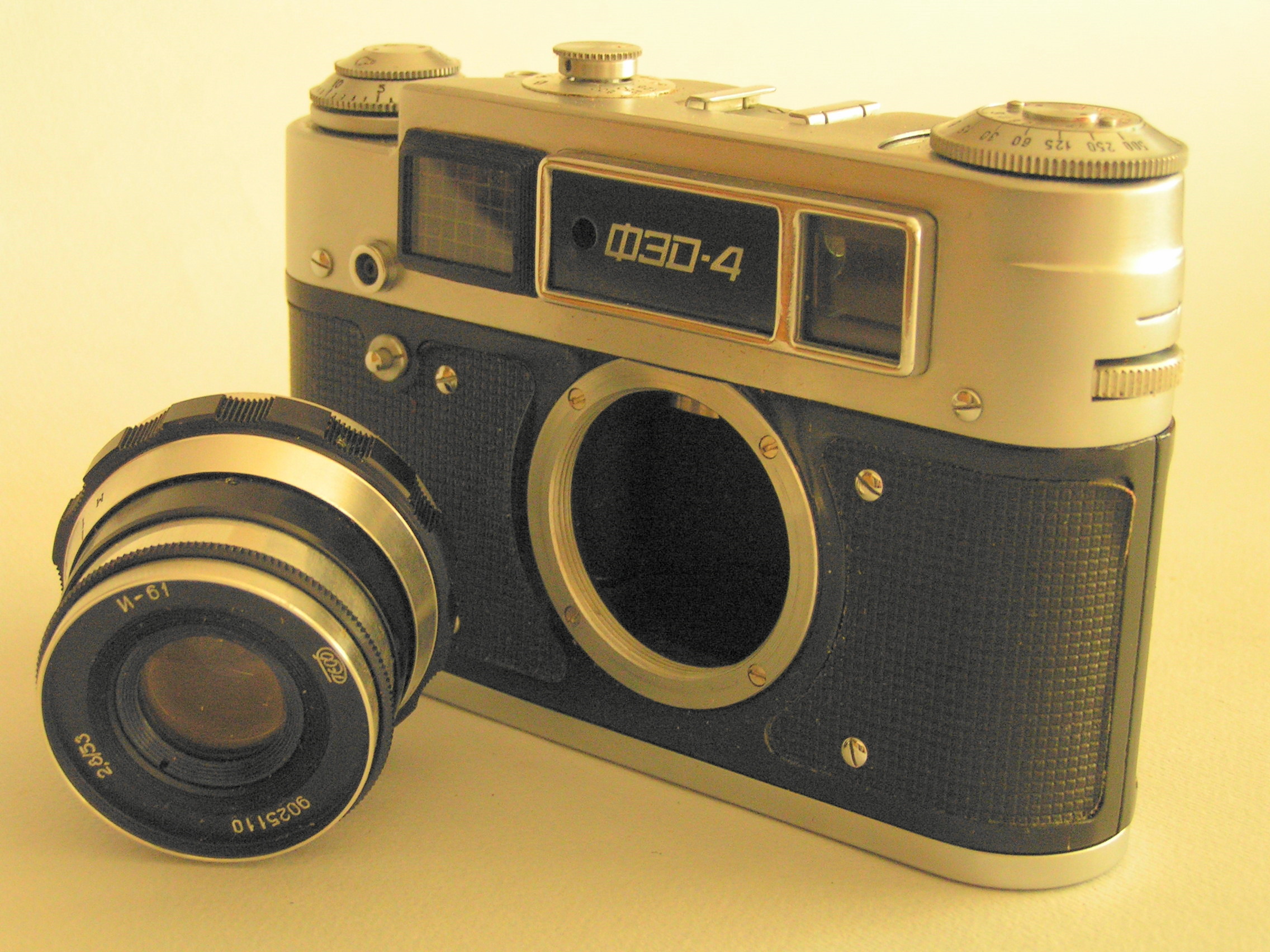 Fed 4 (2) (7845739534)