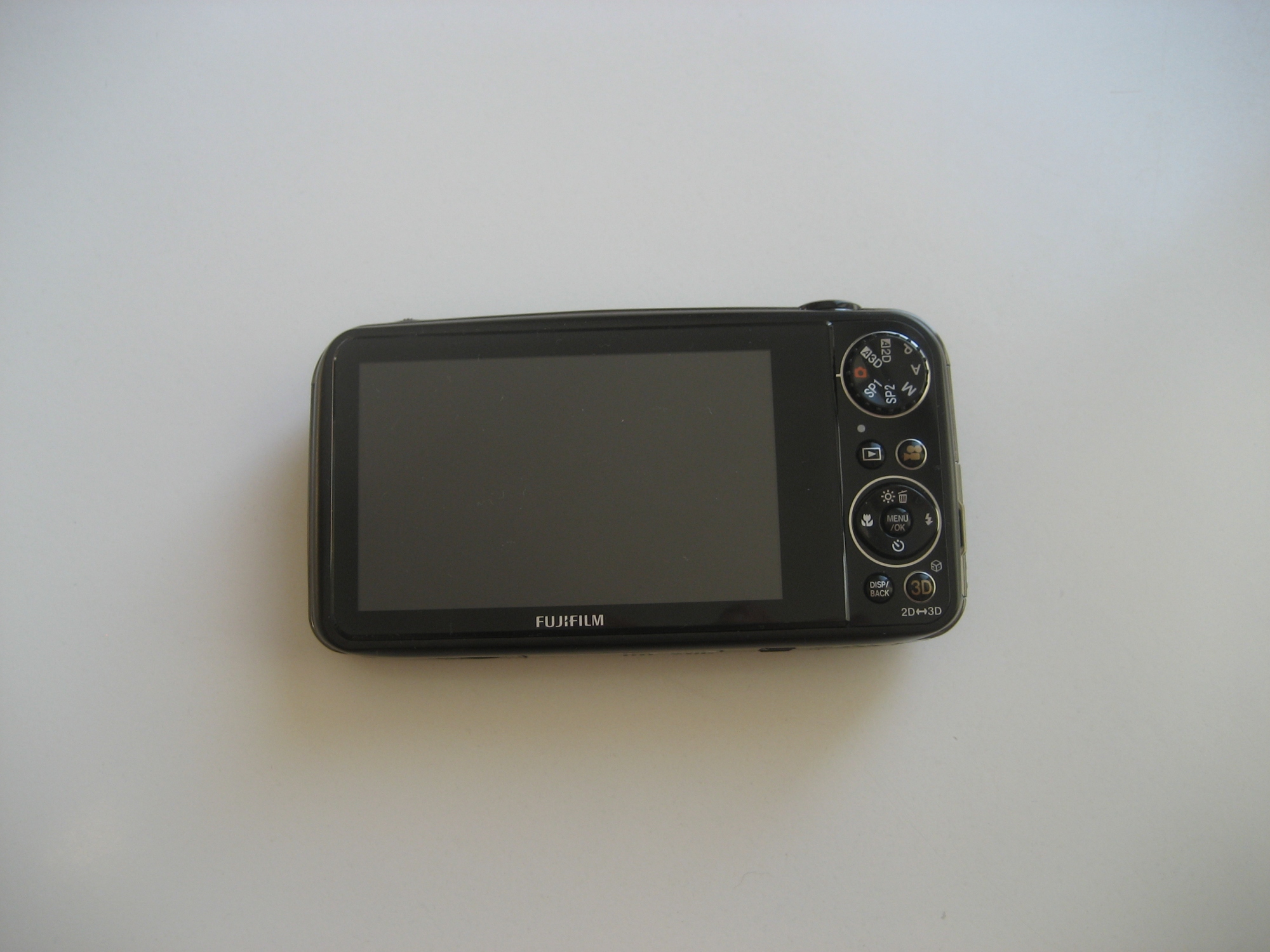 Fujifilm-Finepix-Real-3D-W3-03