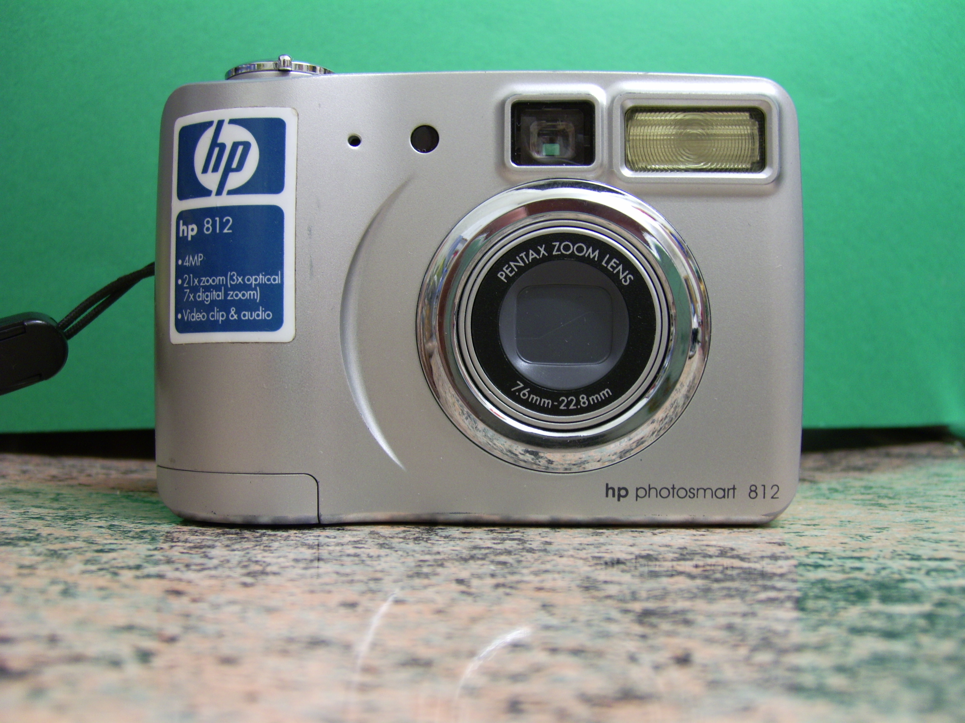 HP Photosmart 812 0001