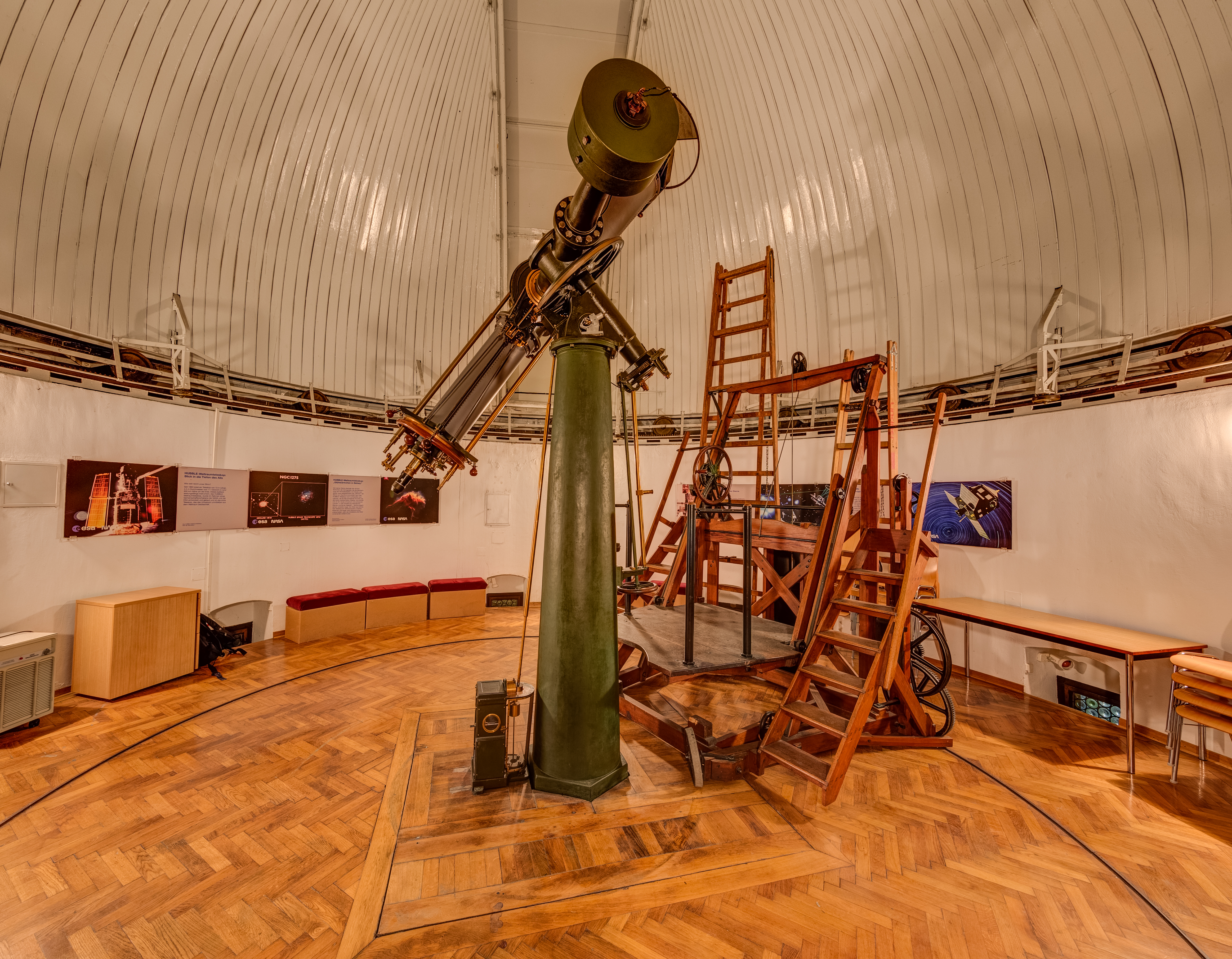 Kuffner-Sternwarte - das Heliometer-1128-32