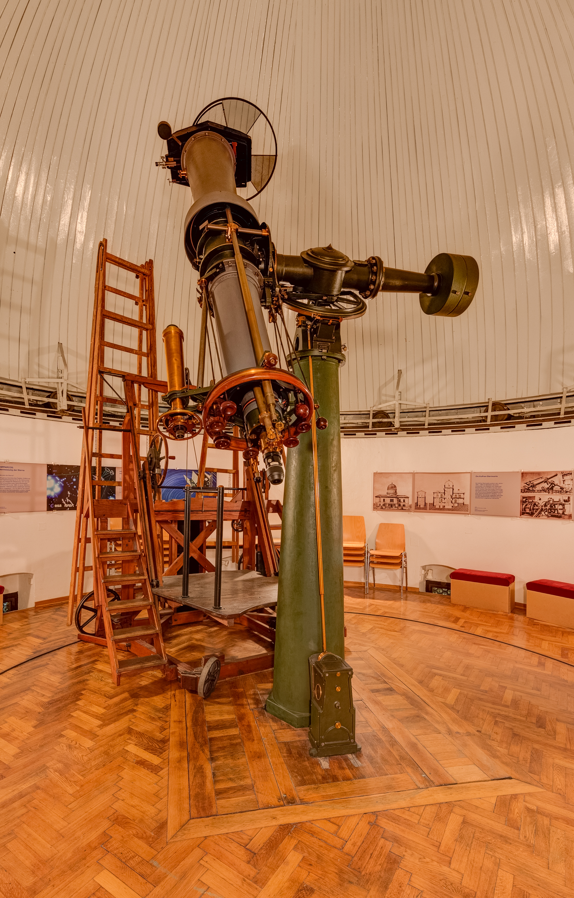Kuffner-Sternwarte - das Heliometer-1133-6
