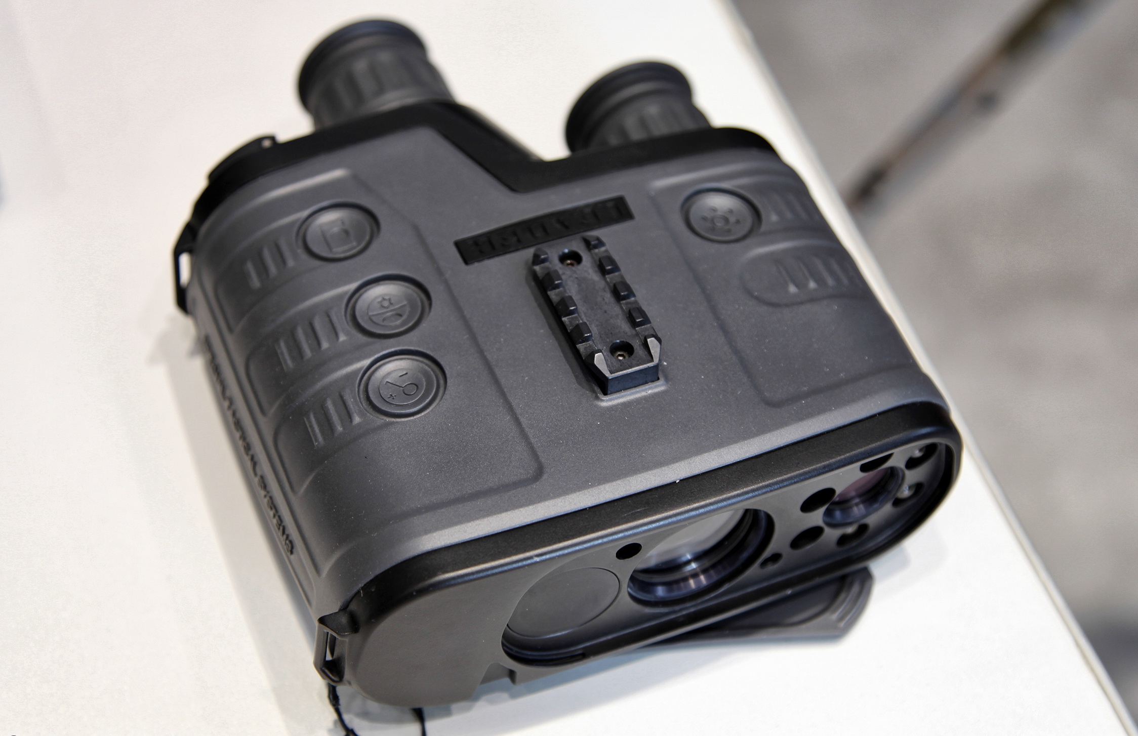 Leader surveillance device