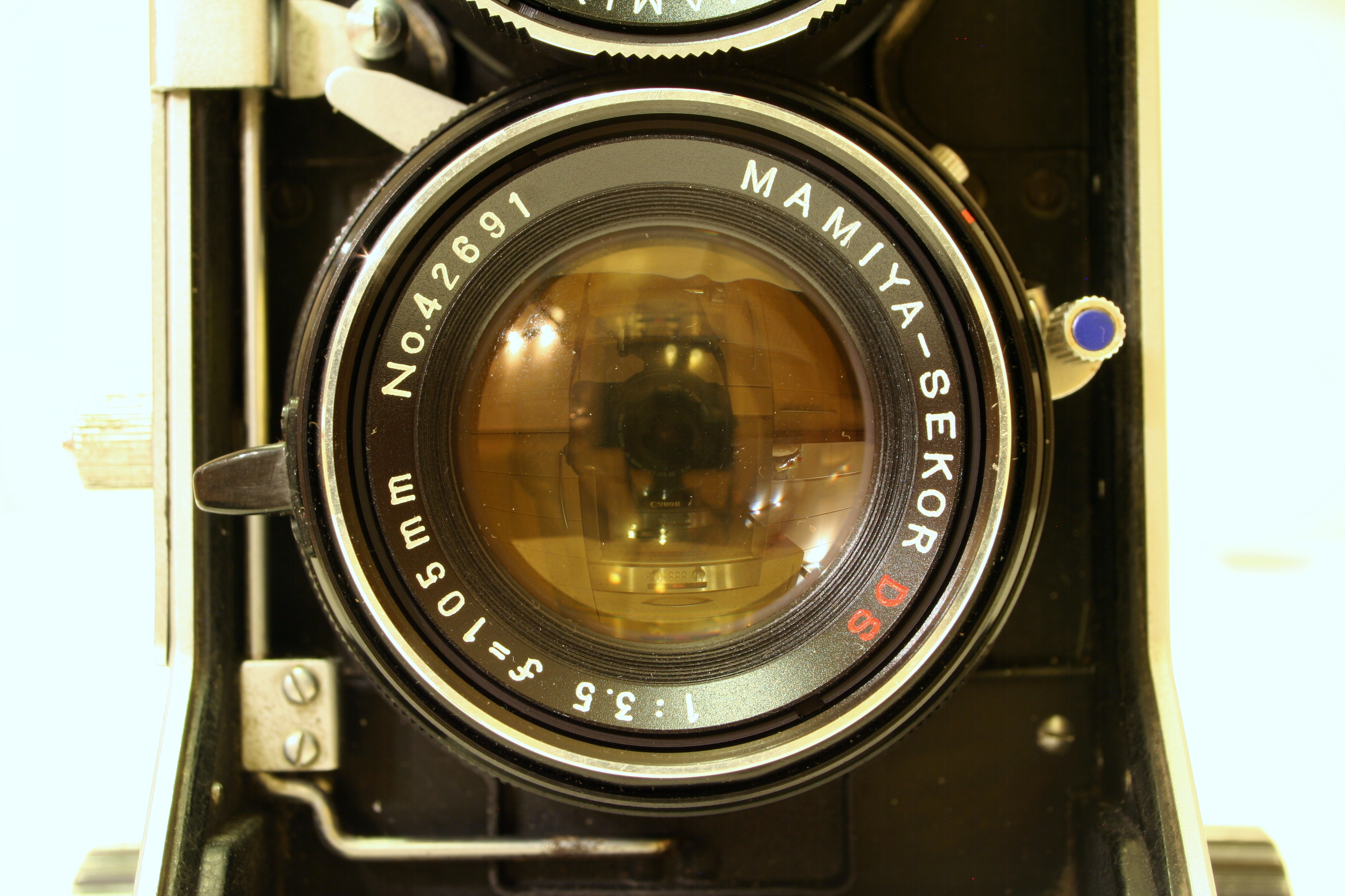 Mamiya C33 Professional - bottom lens - front