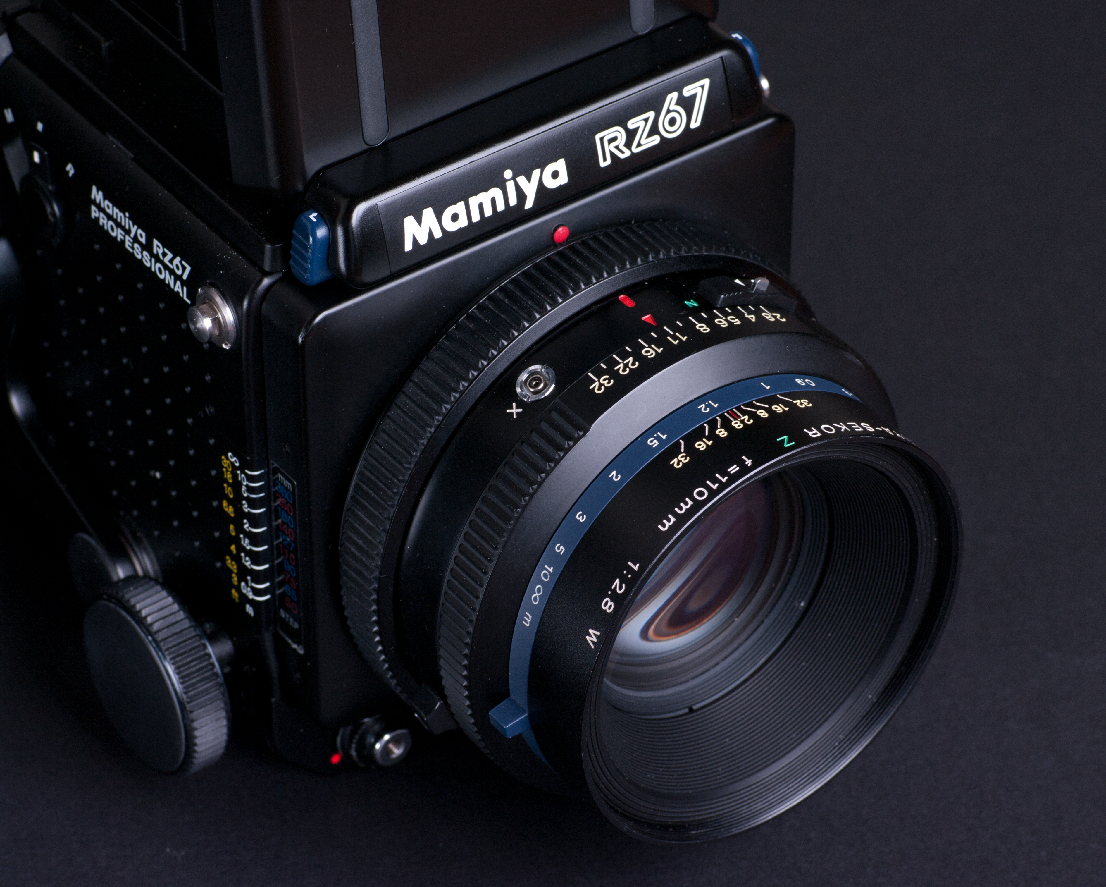 Mamiya RZ67 lens detail
