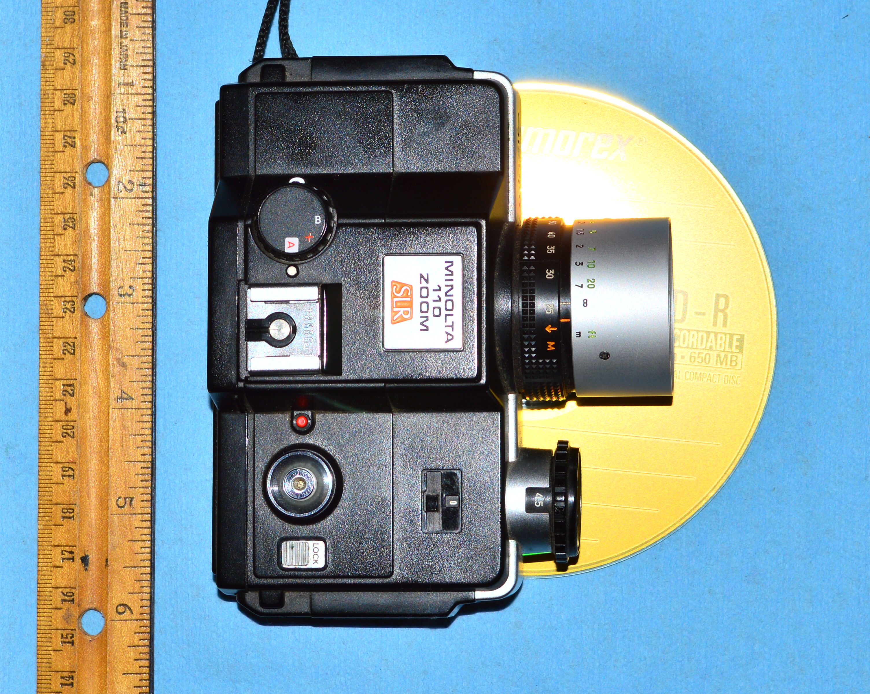 Minolta 110 Zoom SLR Scale
