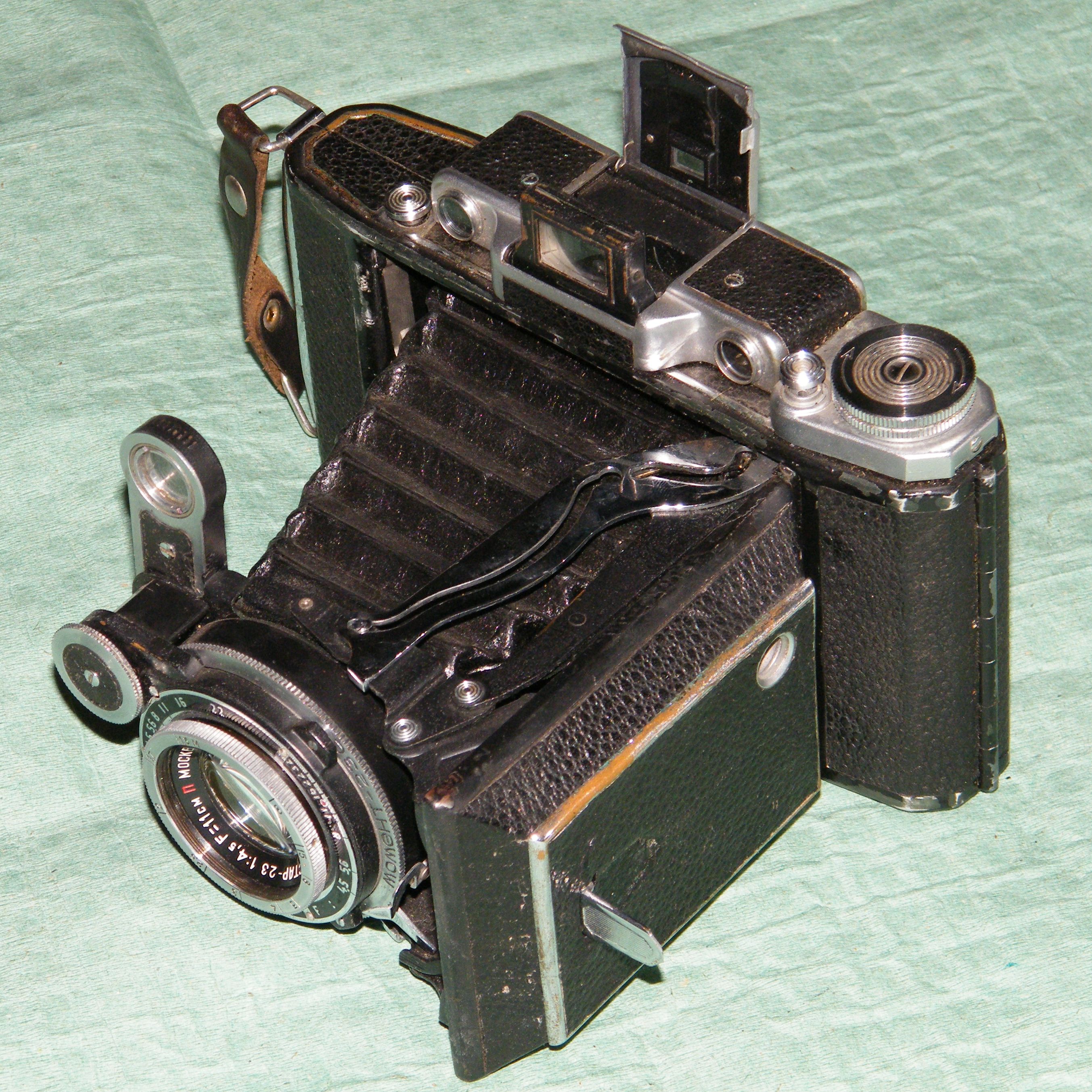 MOSKVA-4 KMZ camera 2