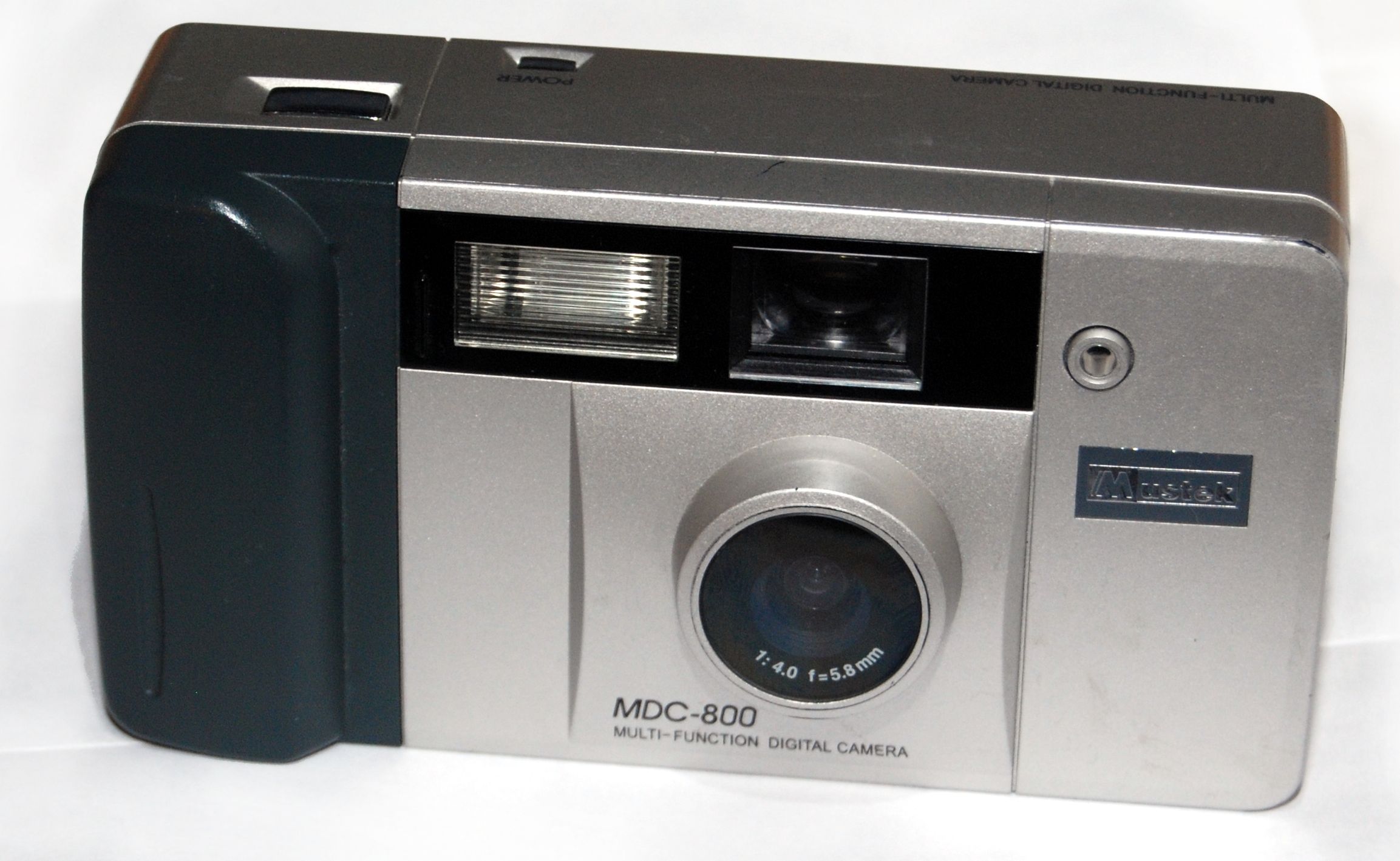 Mustek MDC 800