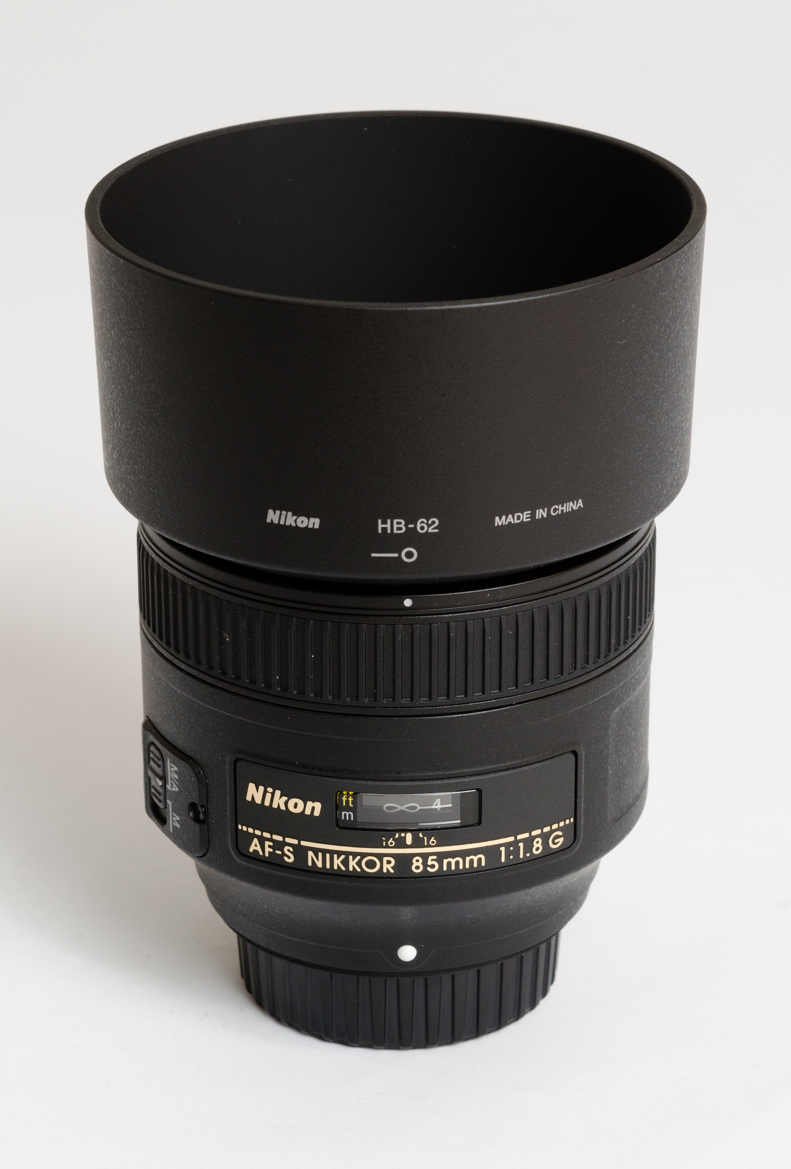 Nikon-AF-S-85mm-1.8-02