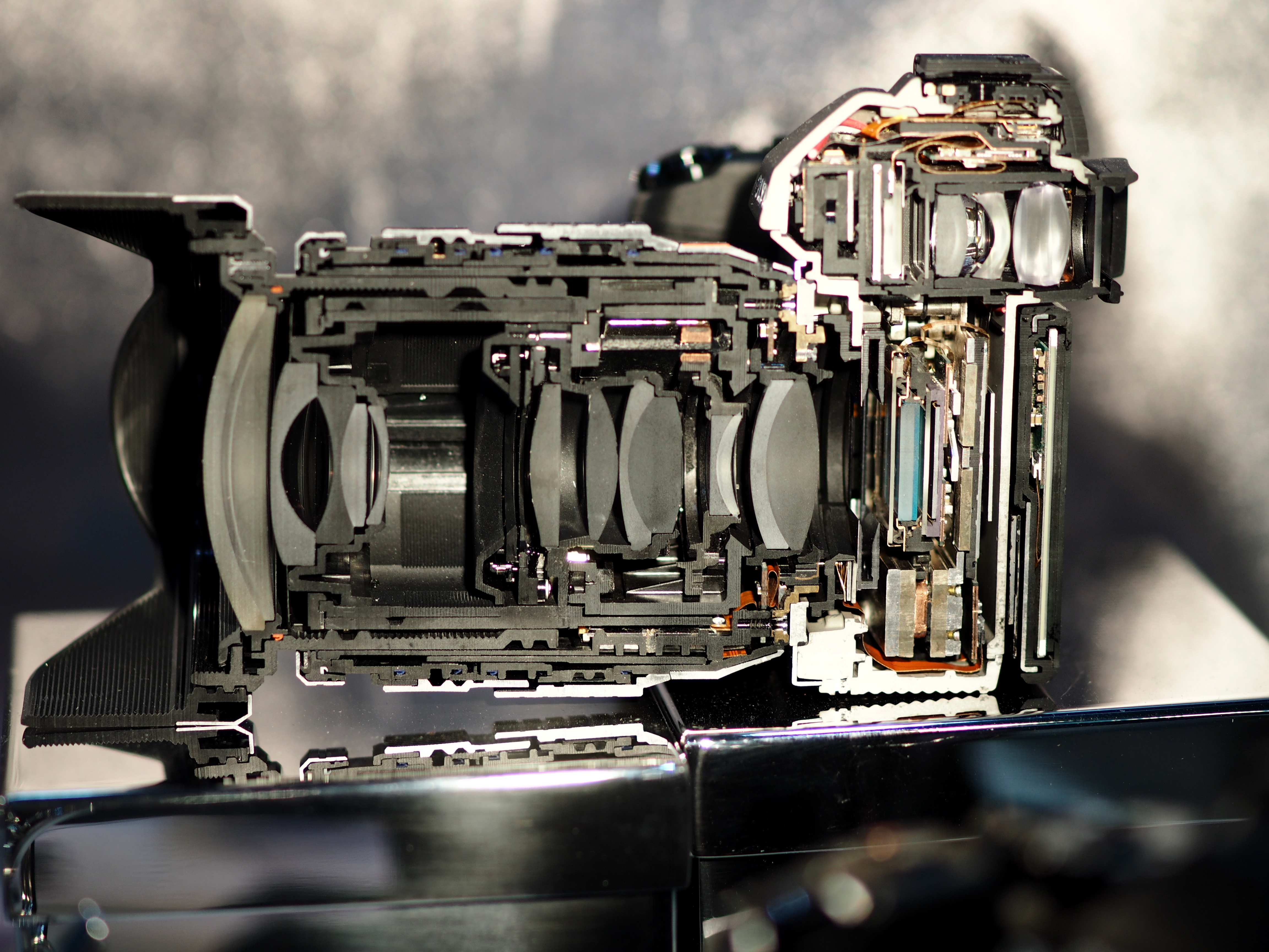 Olympus OM-D E-M1 cutted 3