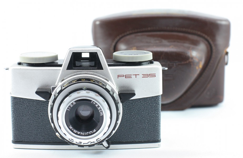 0614 Fujipet Pet35 with case no strap (9124432654)