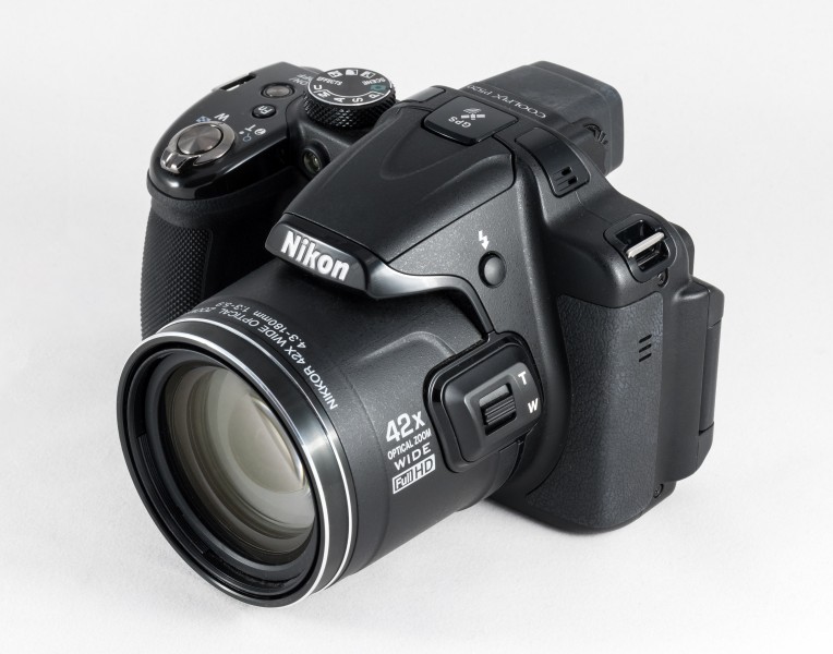 2017 Nikon Coolpix P520