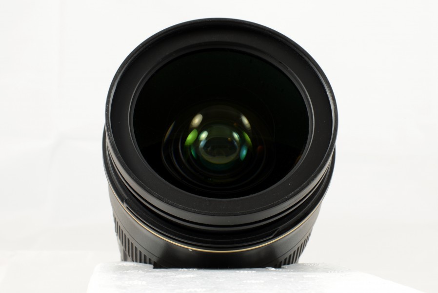 AF-S Zoom-Nikkor 24-70mm f2,8G ED 002