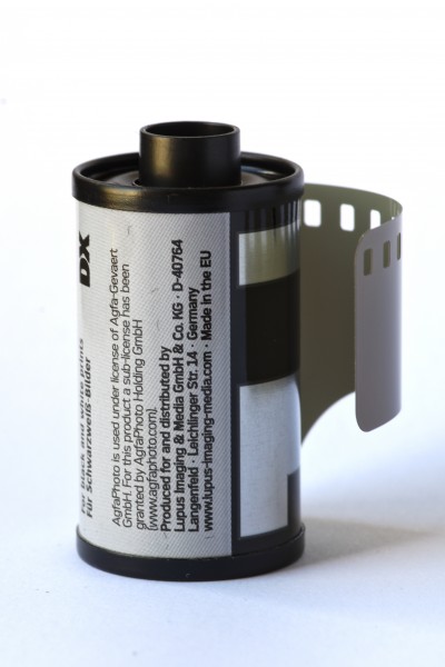 Agfaphoto APX 400 (new emulsion) 135 film cartridge 03