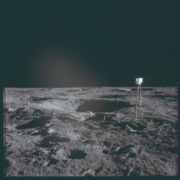 AS12-47-7002 (21471688350)