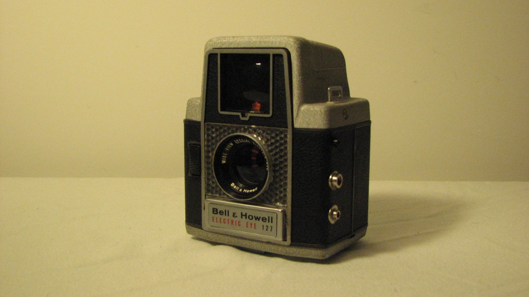 Bell & Howell Electric Eye 127 (418555622)