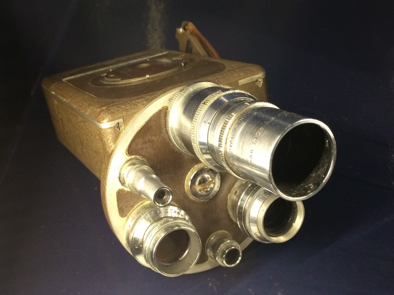 Bell and Howell film camera kon tiki IMG 8096
