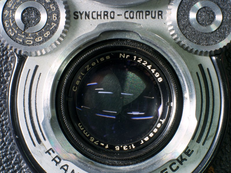 Camera (12330982683)